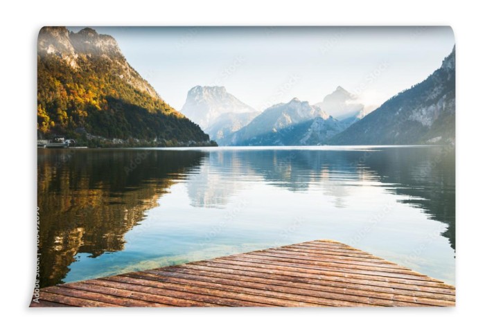 fototapeta piekne jezioro traunsee w austriackich alpach