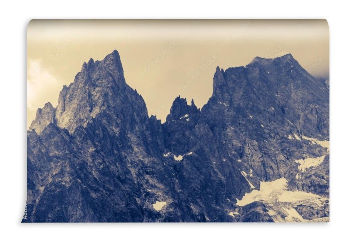fototapeta pochmurne gory alp